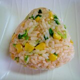 豆苗＆コーンのケチャップ醤油おにぎり